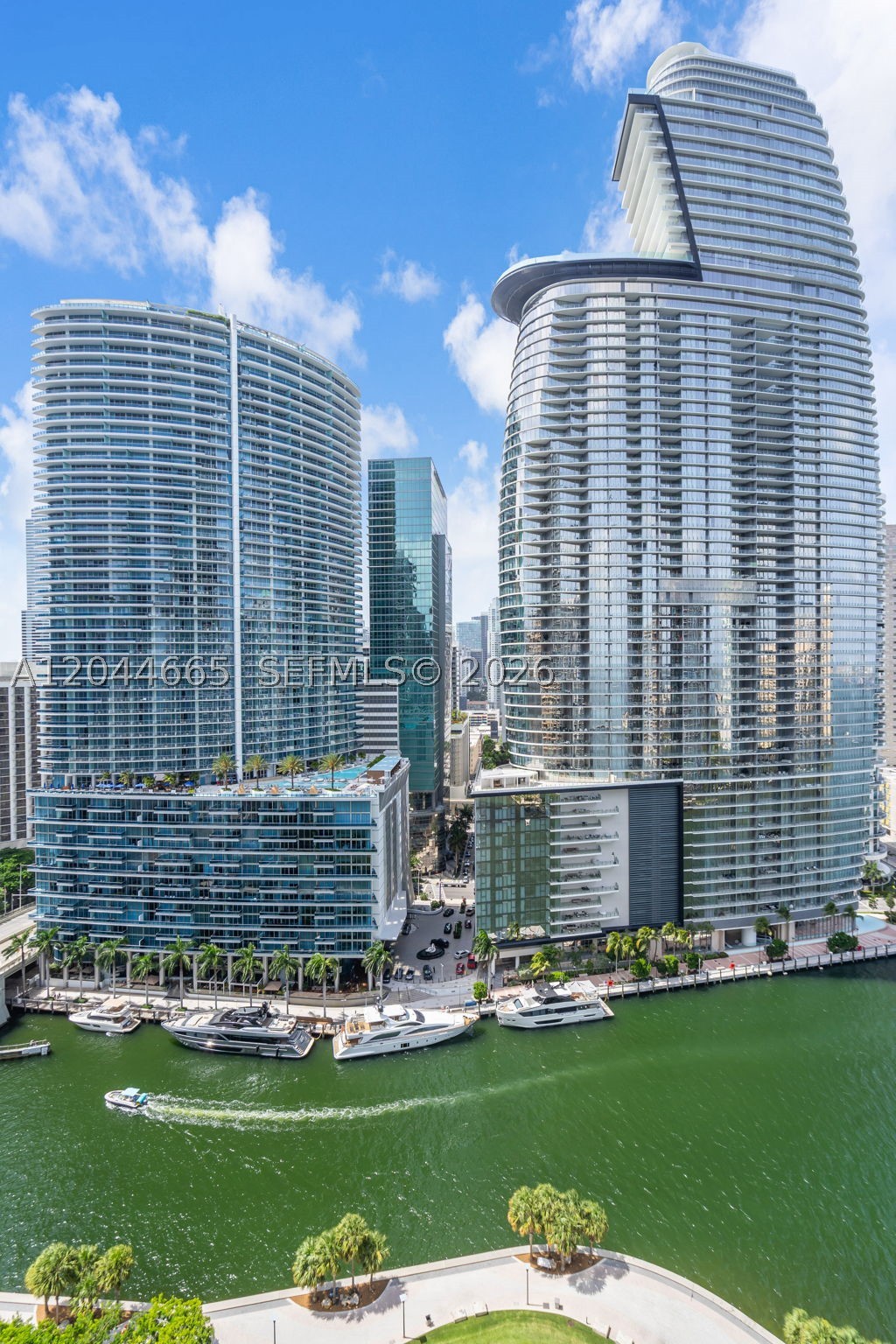 475 Brickell Ave #2508, Miami FL 33131