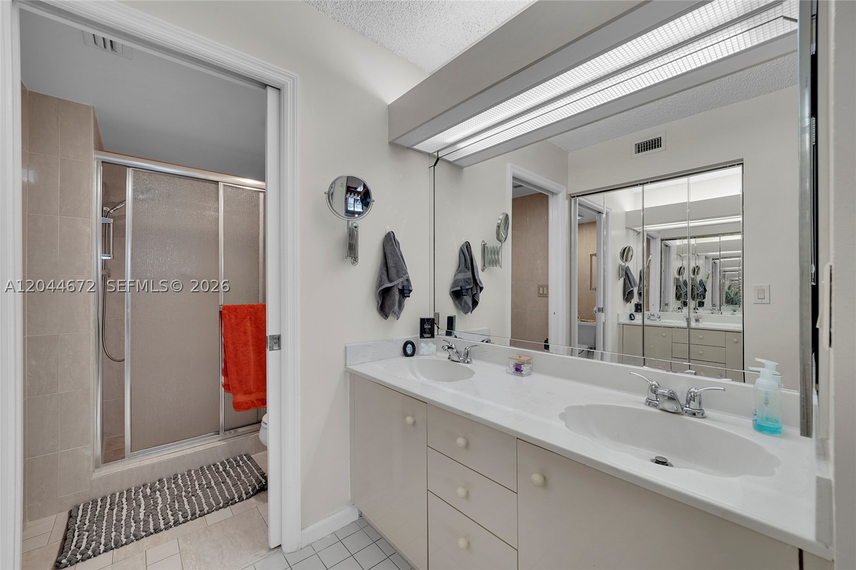 7250 Fairfax Dr #302, Tamarac FL 33321
