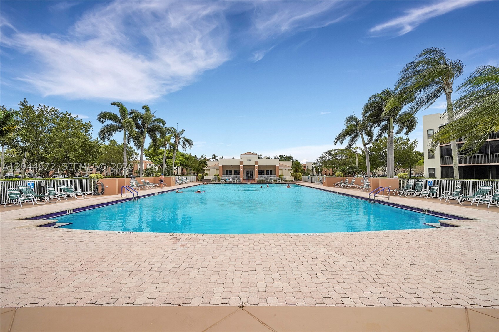 7250 Fairfax Dr #302, Tamarac FL 33321