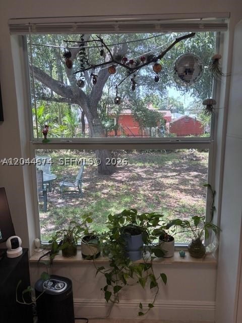 170 NW 49th St, Miami FL 33127
