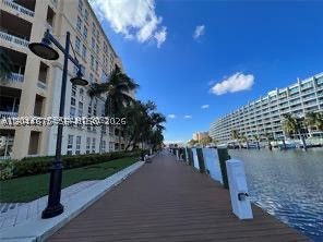 3001 NE 185th St #129, Aventura FL 33180