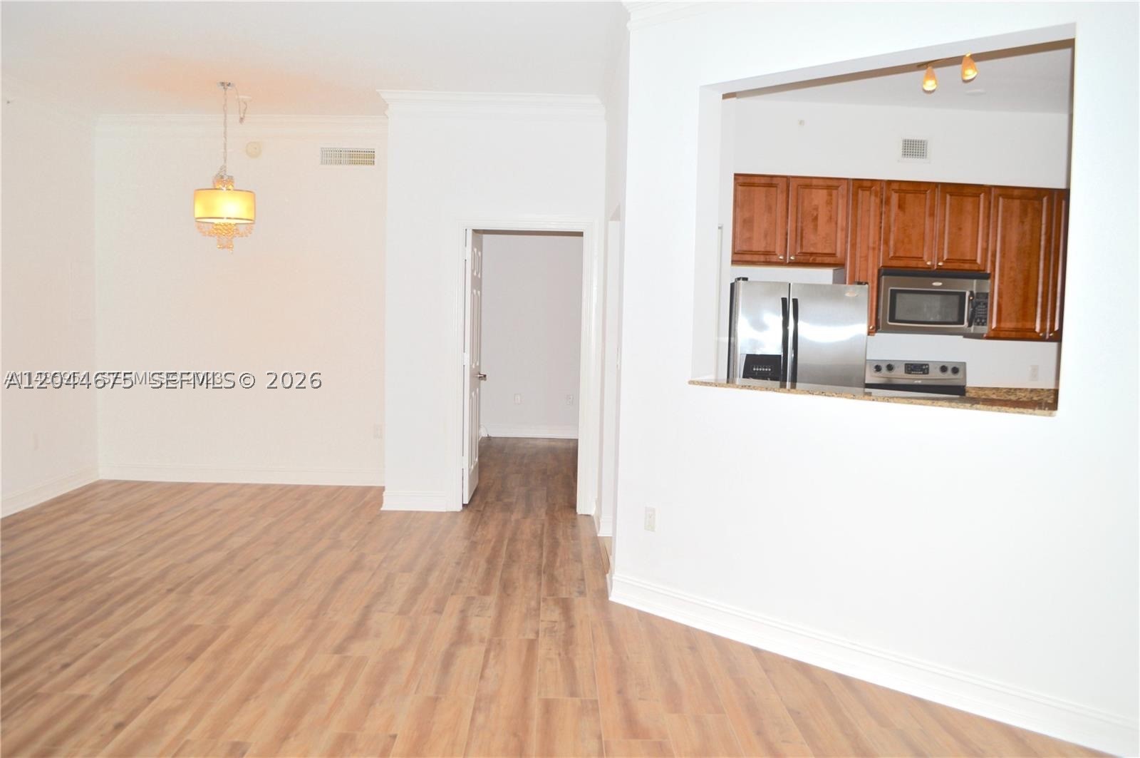 3001 NE 185th St #129, Aventura FL 33180