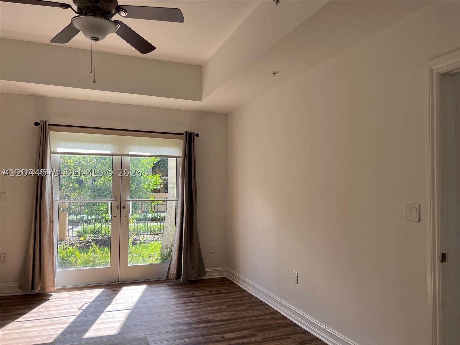 3001 NE 185th St #129, Aventura FL 33180