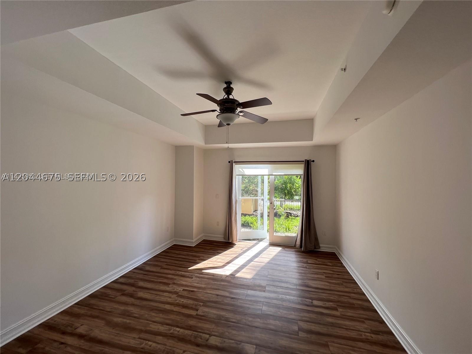 3001 NE 185th St #129, Aventura FL 33180