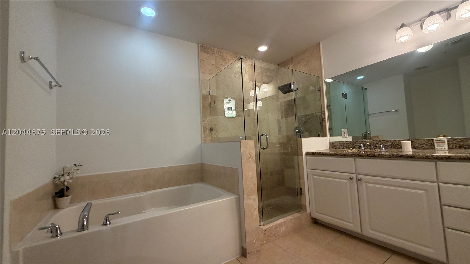 3001 NE 185th St #129, Aventura FL 33180