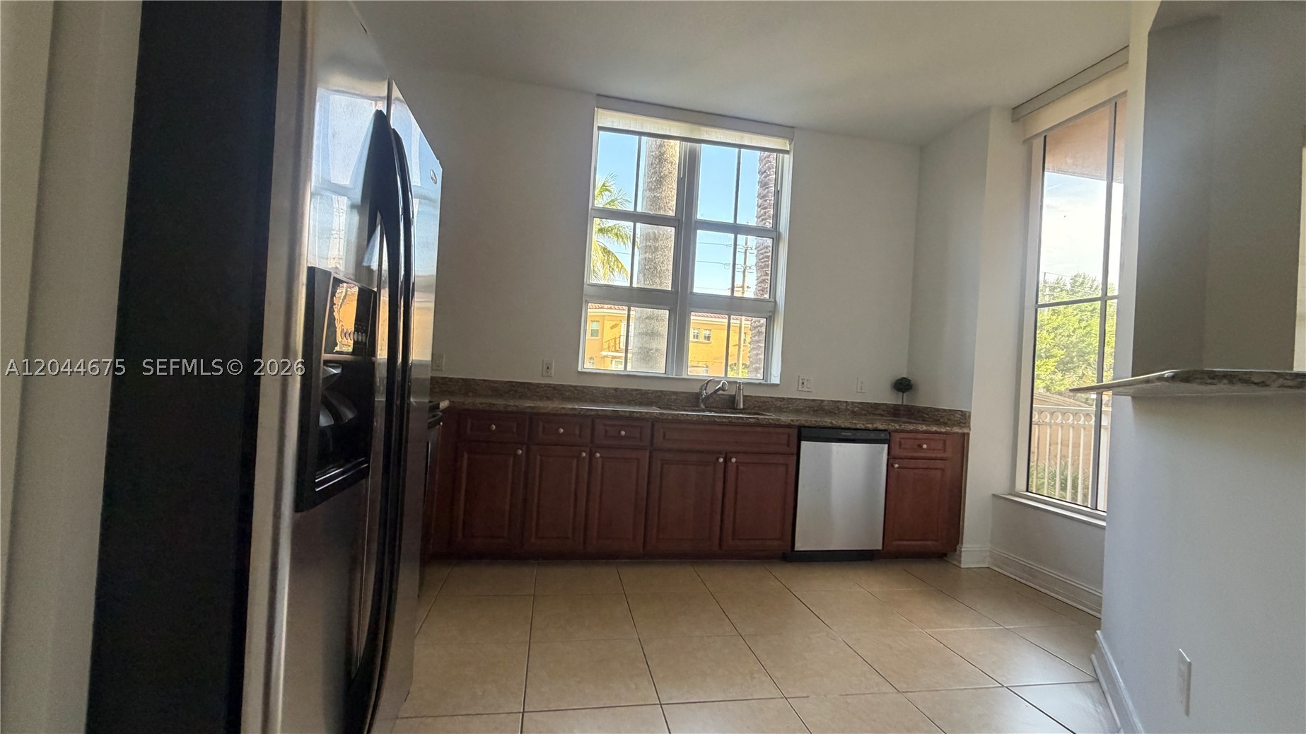 3001 NE 185th St #129, Aventura FL 33180