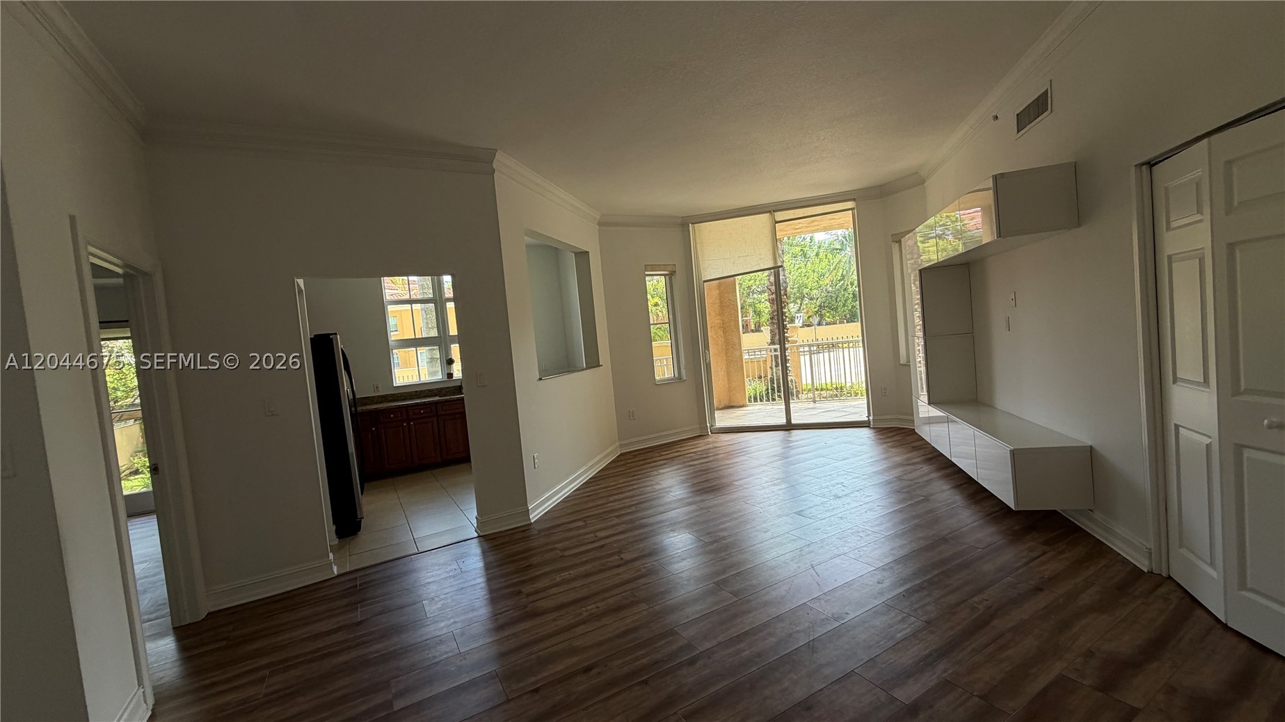 3001 NE 185th St #129, Aventura FL 33180