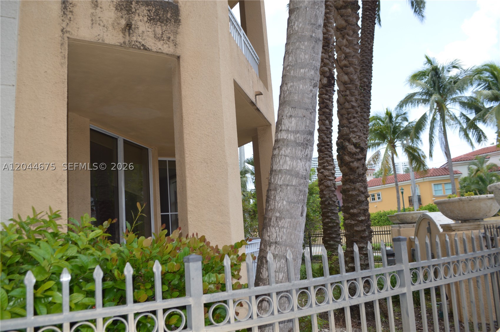 3001 NE 185th St #129, Aventura FL 33180