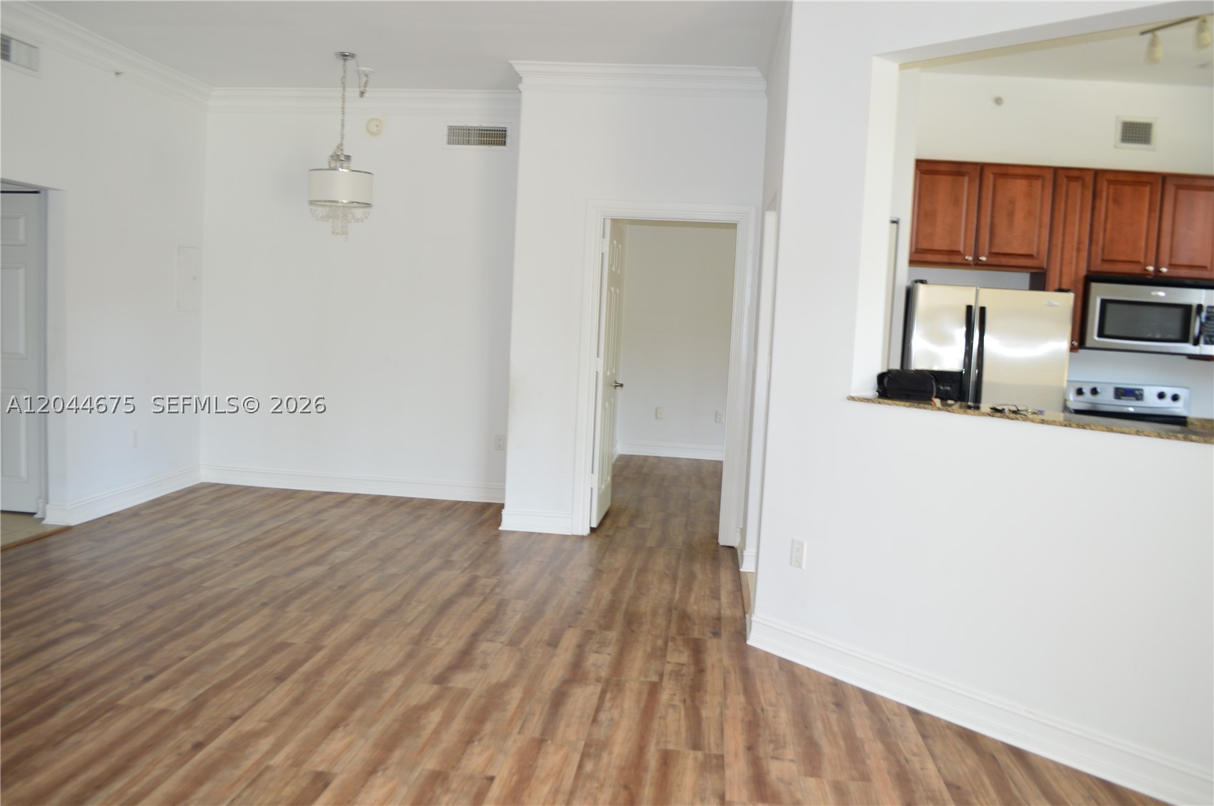 3001 NE 185th St #129, Aventura FL 33180