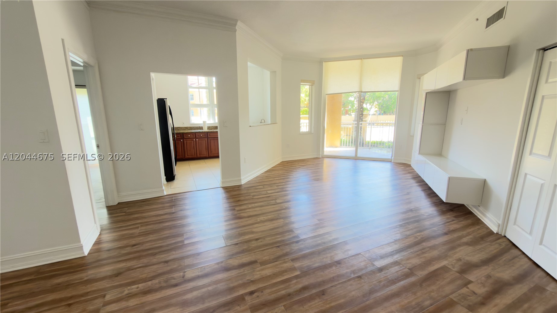 3001 NE 185th St #129, Aventura FL 33180