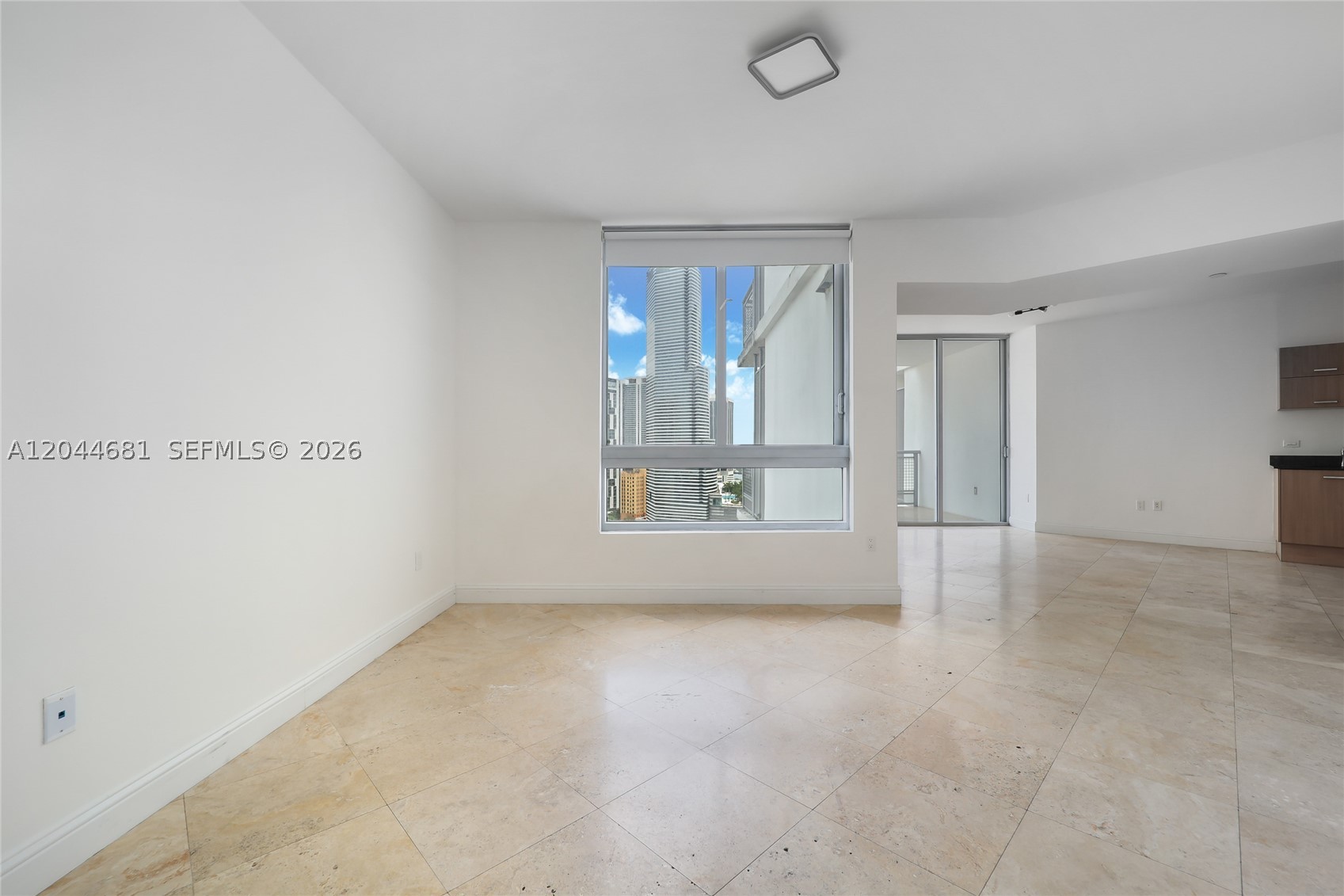 350 S Miami Ave #2411, Miami FL 33130
