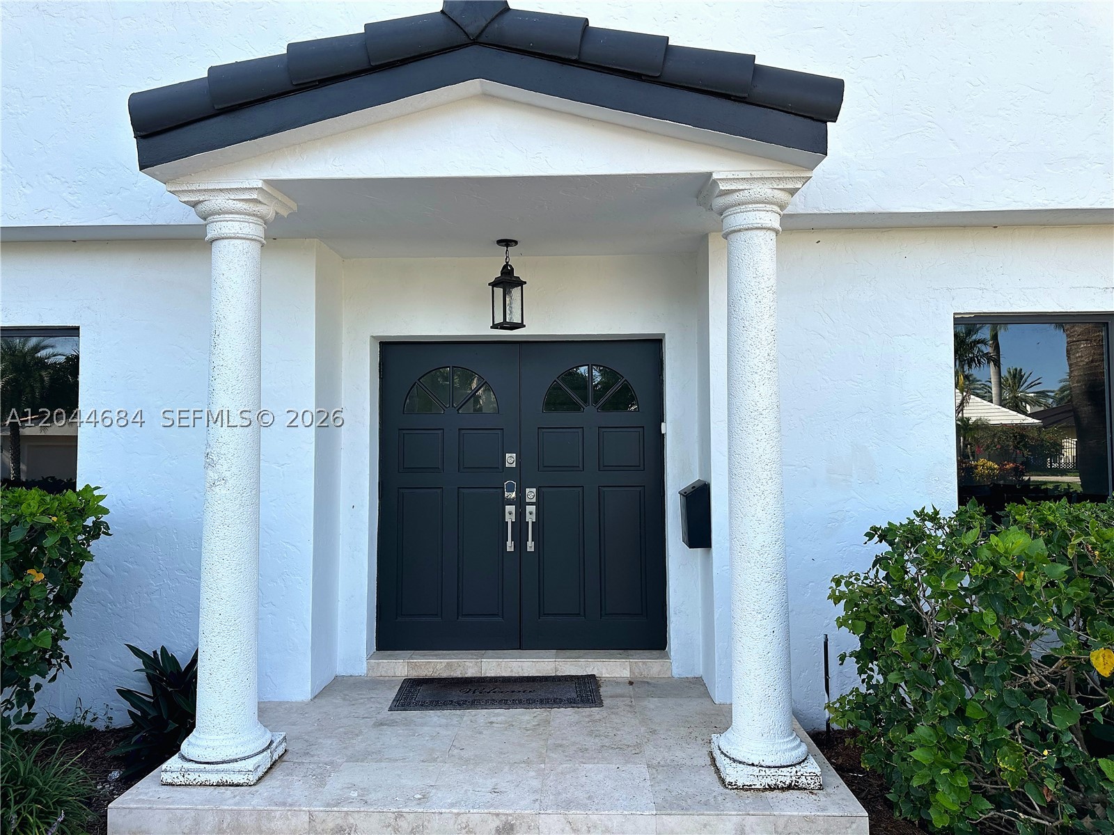 2445 SE 8th St, Pompano Beach FL 33062