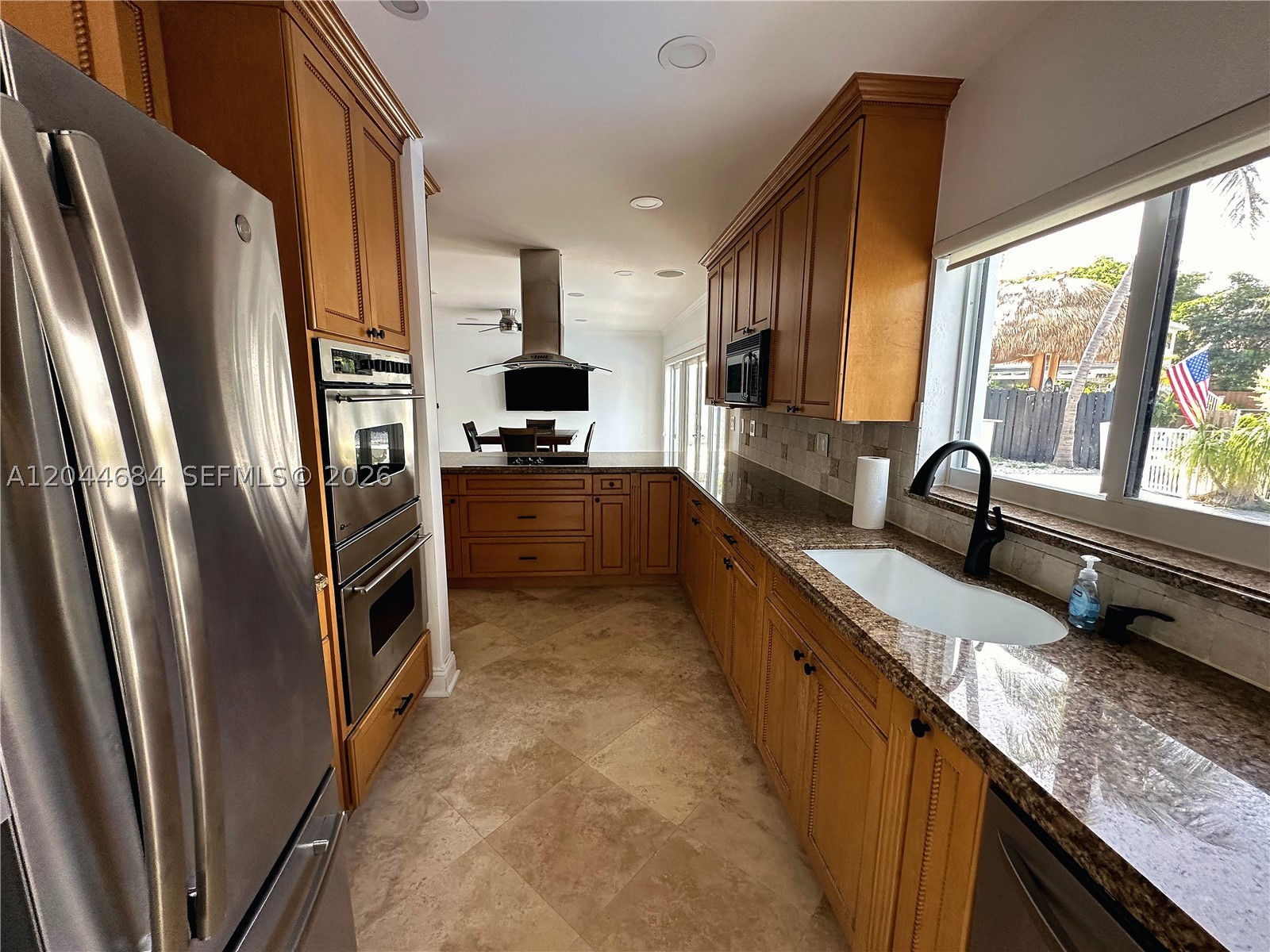 2445 SE 8th St, Pompano Beach FL 33062