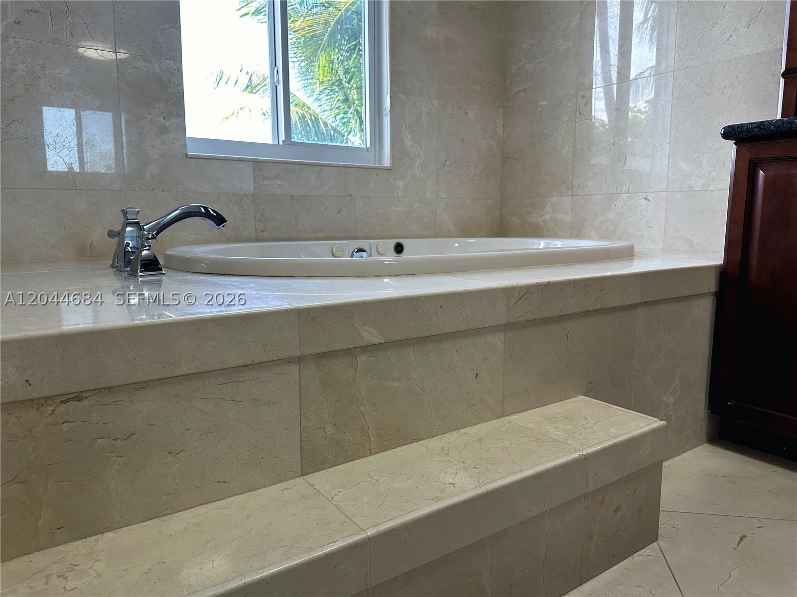 2445 SE 8th St, Pompano Beach FL 33062