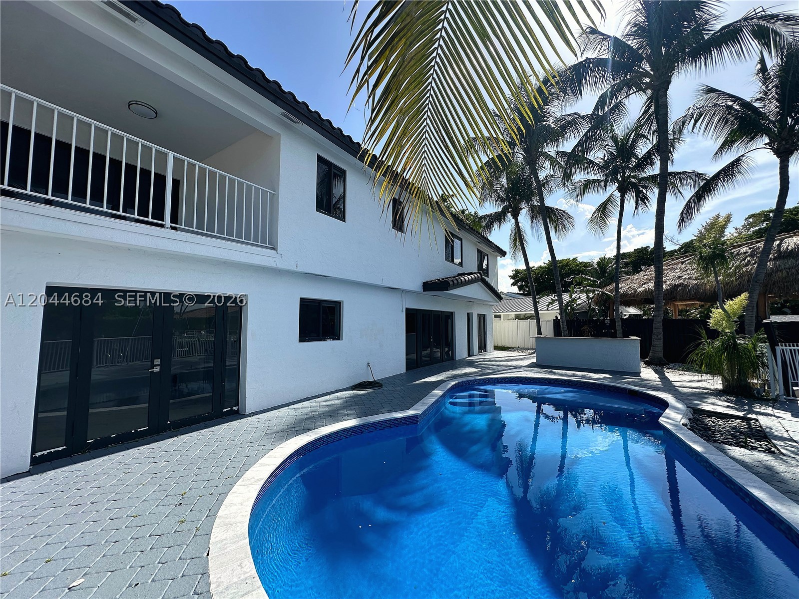 2445 SE 8th St, Pompano Beach FL 33062