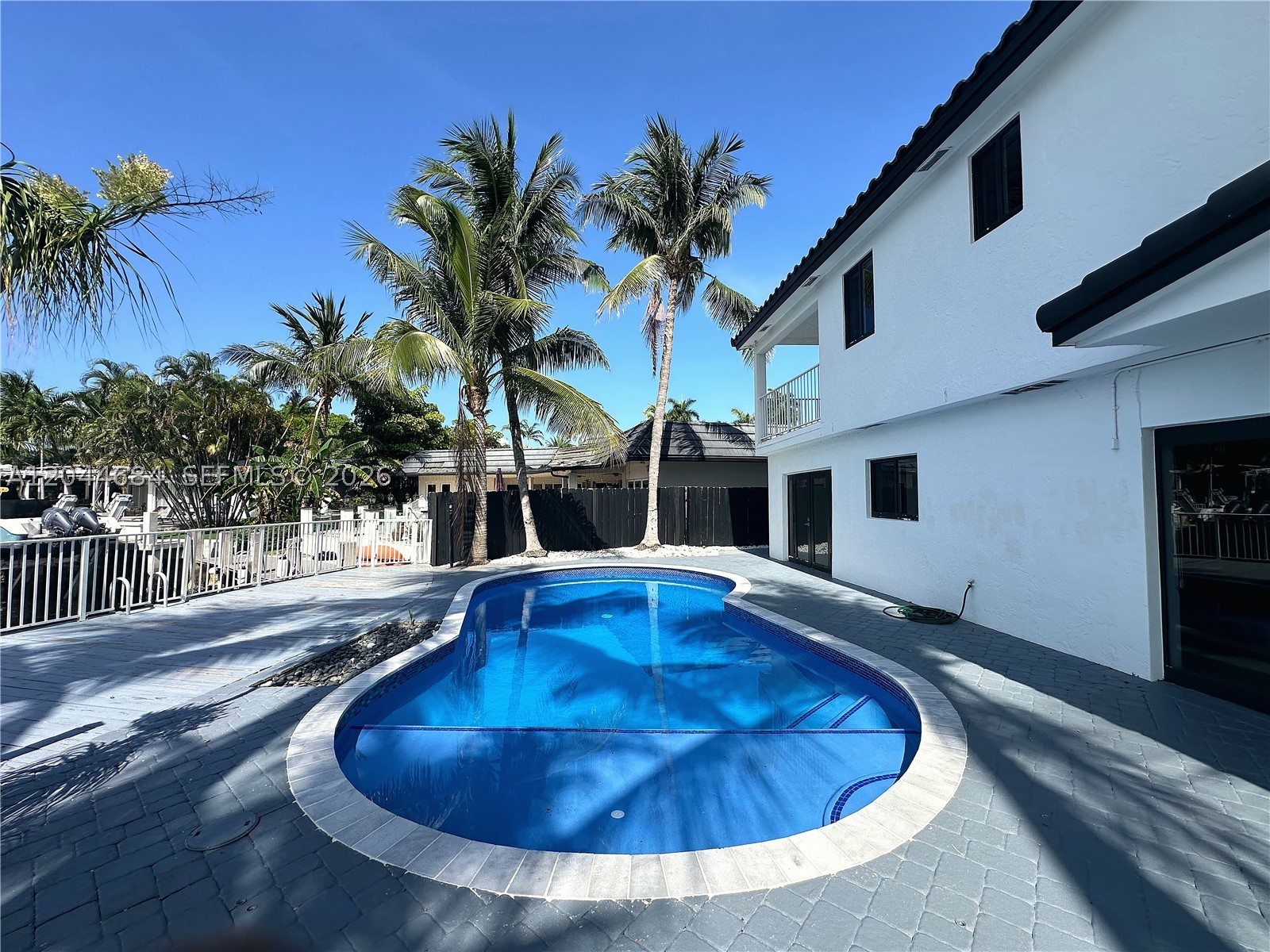 2445 SE 8th St, Pompano Beach FL 33062