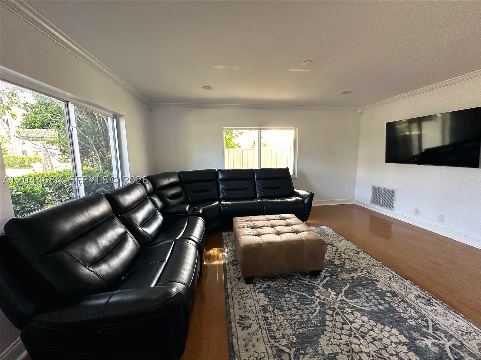 2445 SE 8th St, Pompano Beach FL 33062