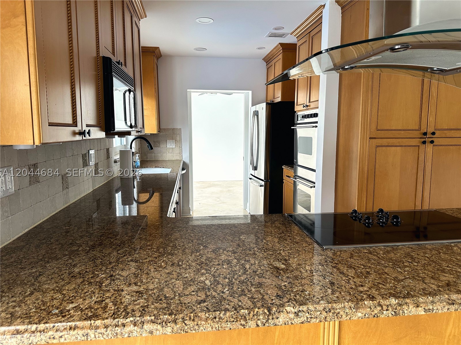 2445 SE 8th St, Pompano Beach FL 33062
