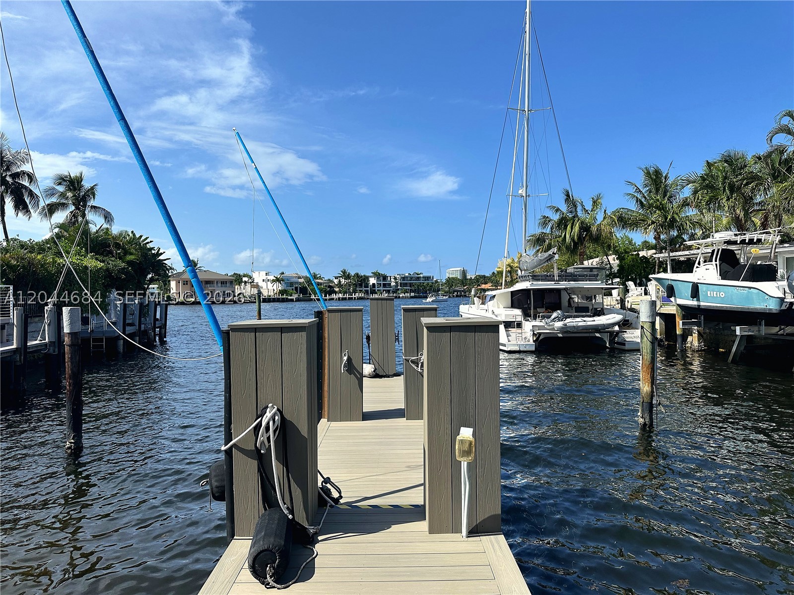 2445 SE 8th St, Pompano Beach FL 33062