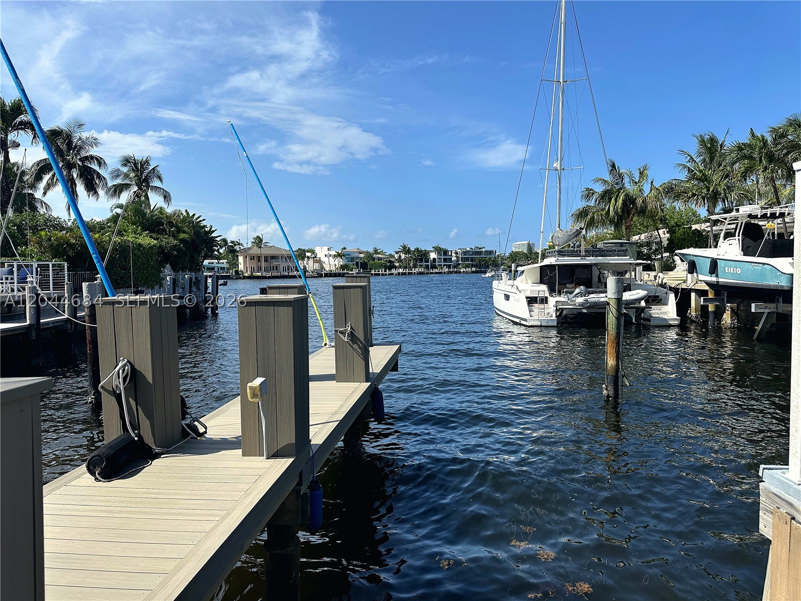 2445 SE 8th St, Pompano Beach FL 33062