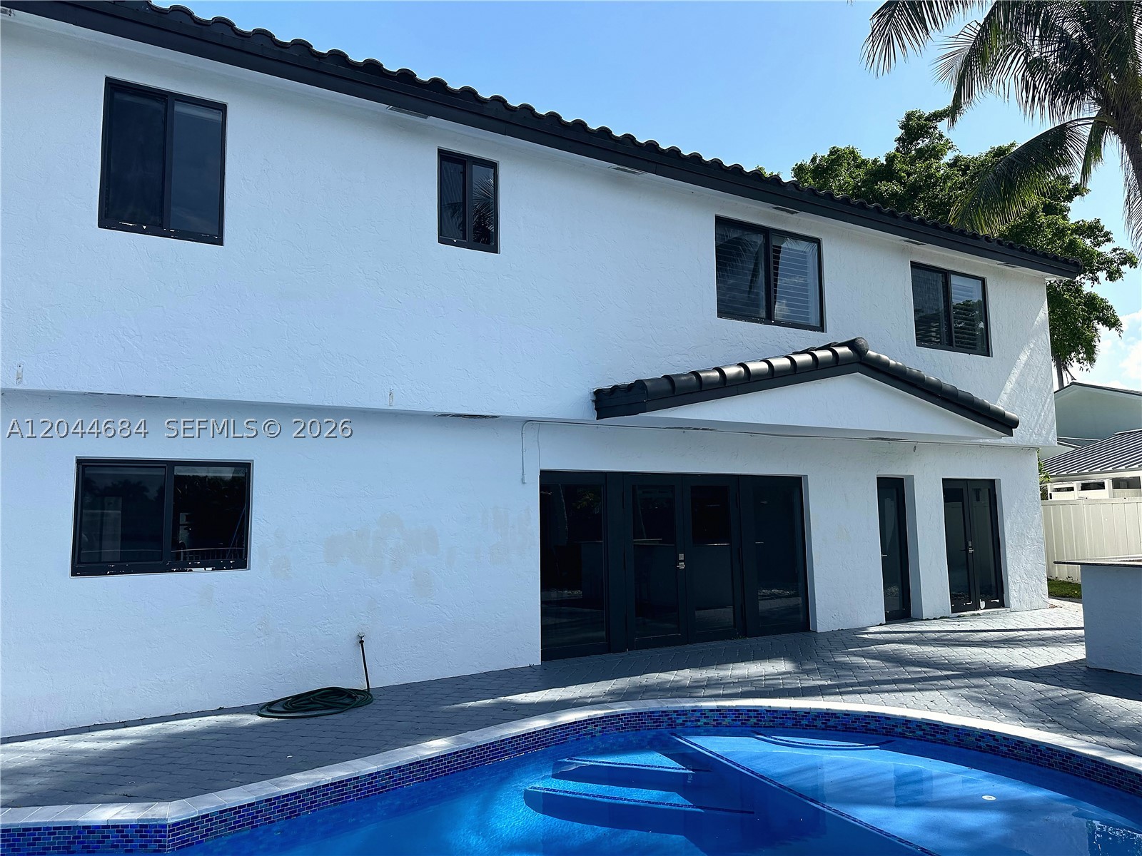 2445 SE 8th St, Pompano Beach FL 33062