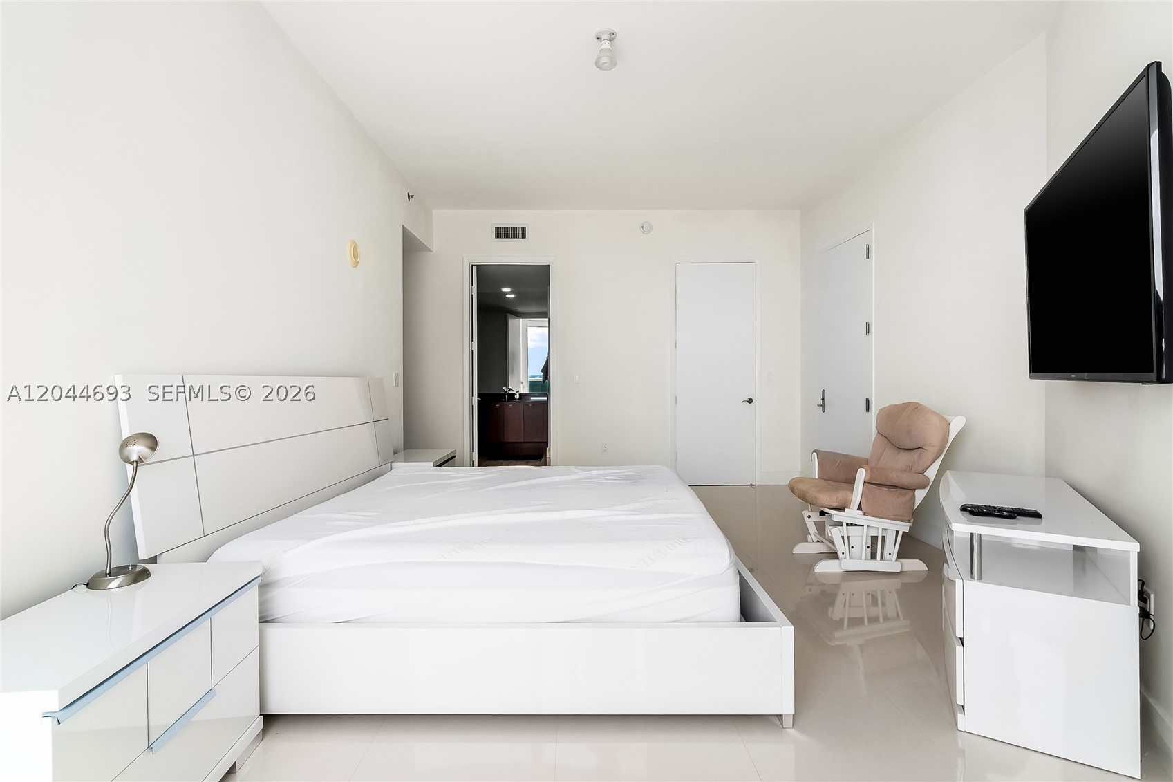 16001 Collins Ave #2605, Sunny Isles Beach FL 33160