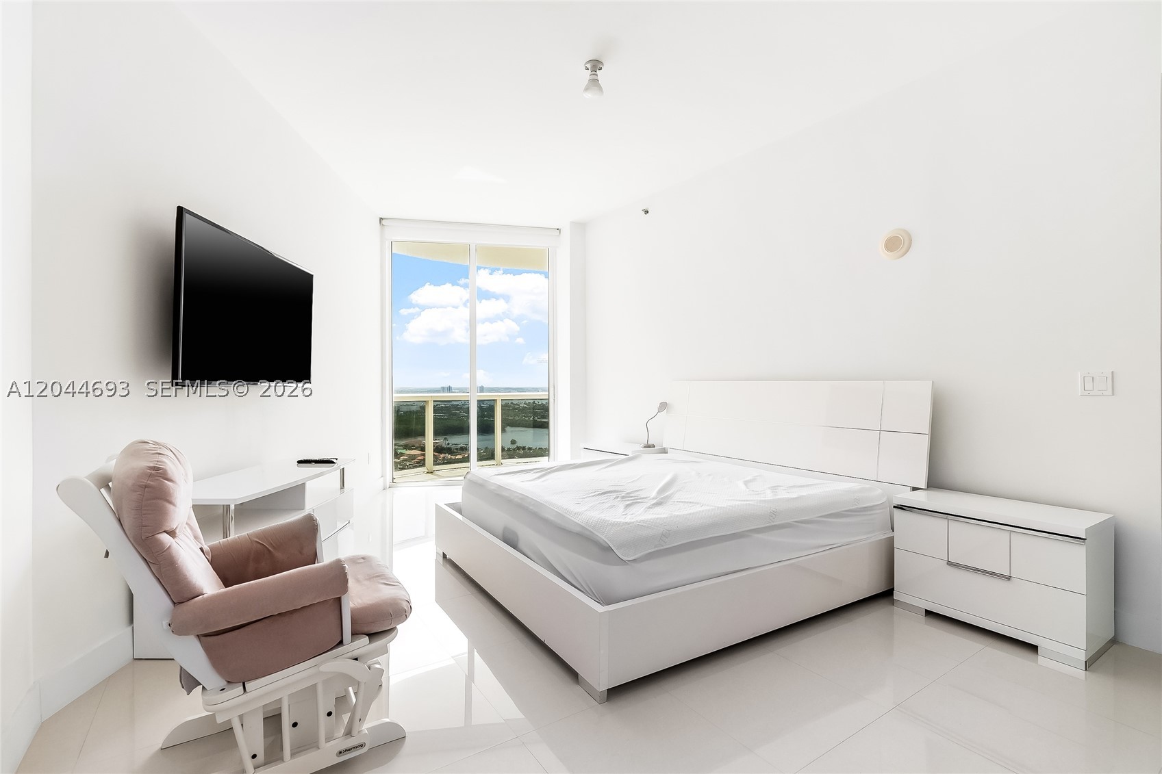 16001 Collins Ave #2605, Sunny Isles Beach FL 33160