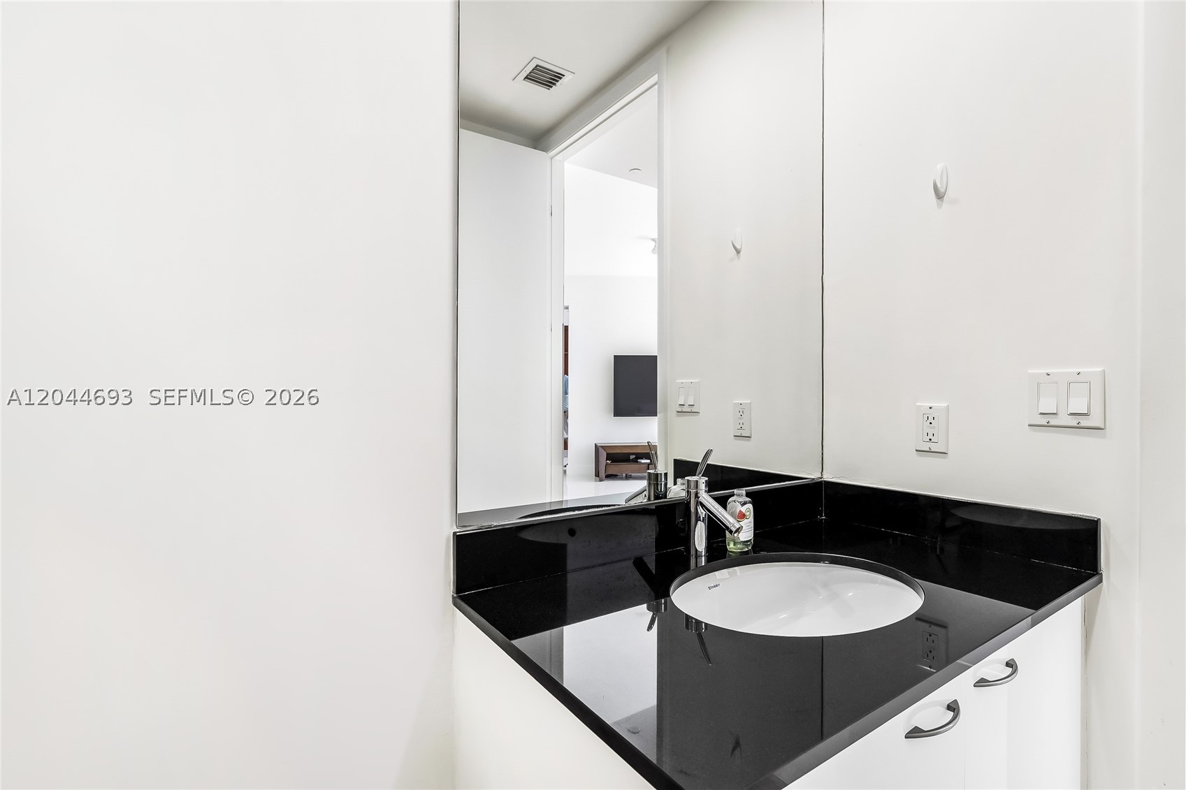16001 Collins Ave #2605, Sunny Isles Beach FL 33160
