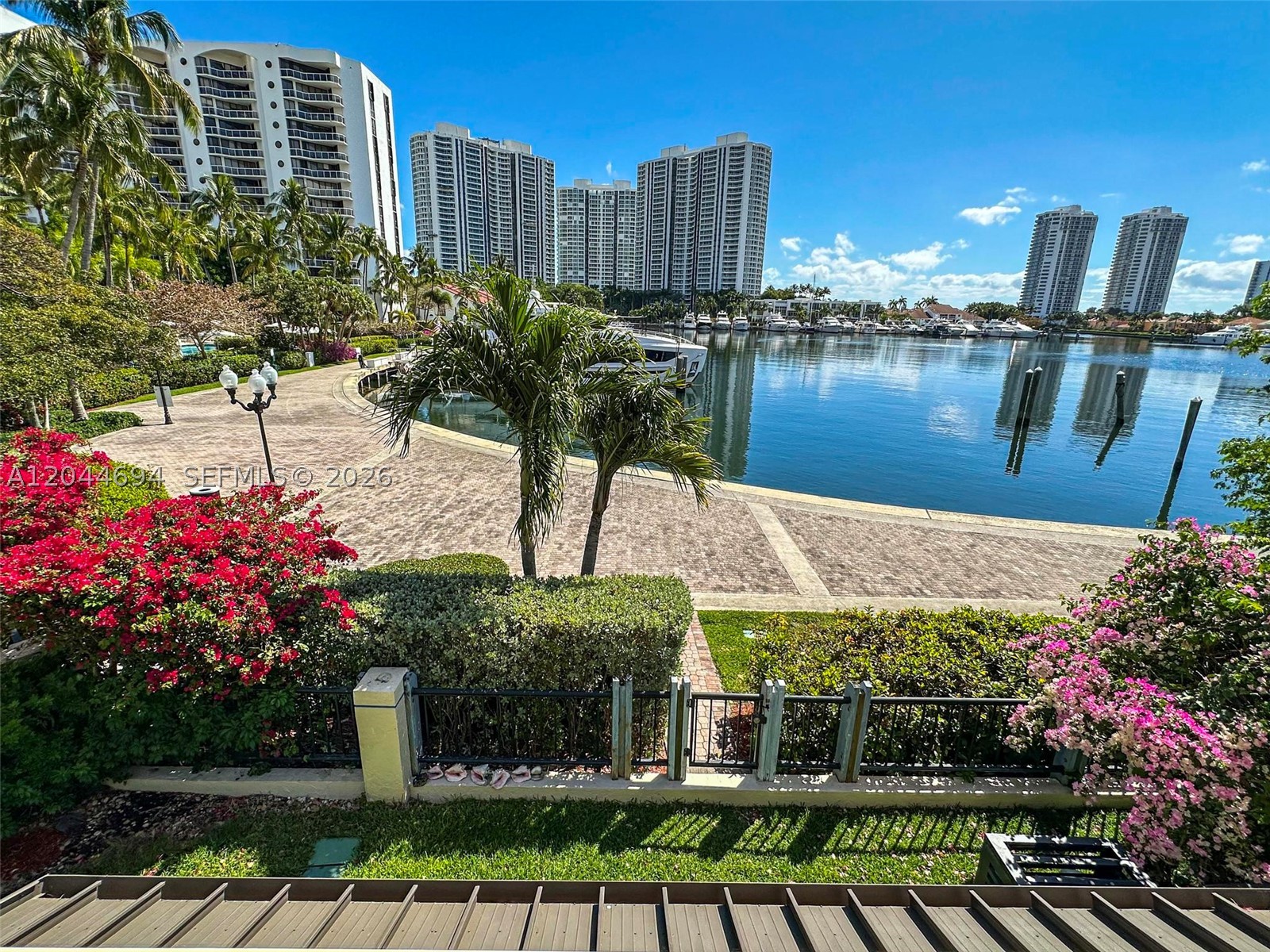 21145 Helmsman Dr #N11, Aventura FL 33180