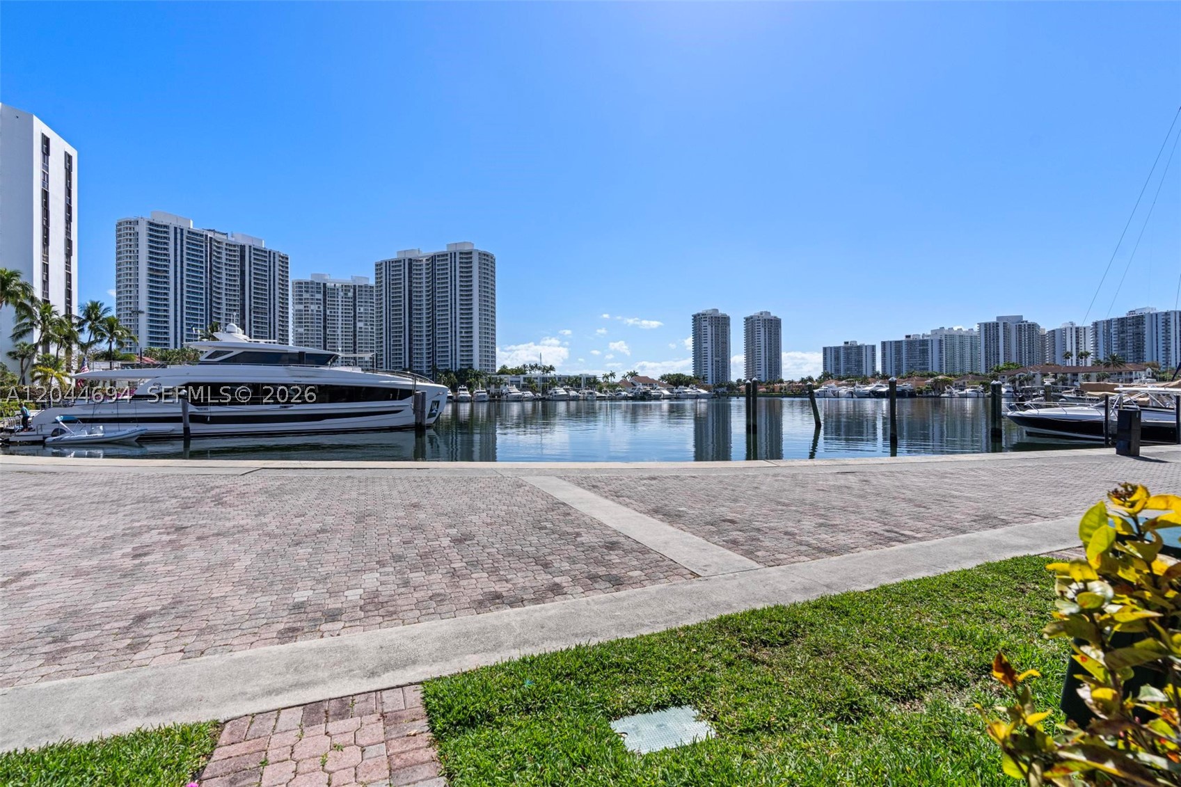 21145 Helmsman Dr #N11, Aventura FL 33180