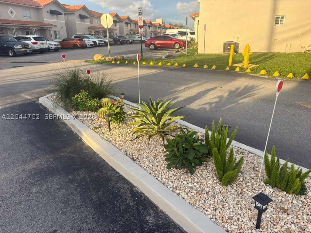 10101 W Okeechobee Rd #5202, Hialeah Gardens FL 33016