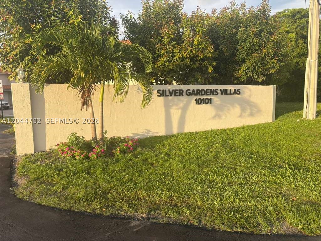 10101 W Okeechobee Rd #5202, Hialeah Gardens FL 33016