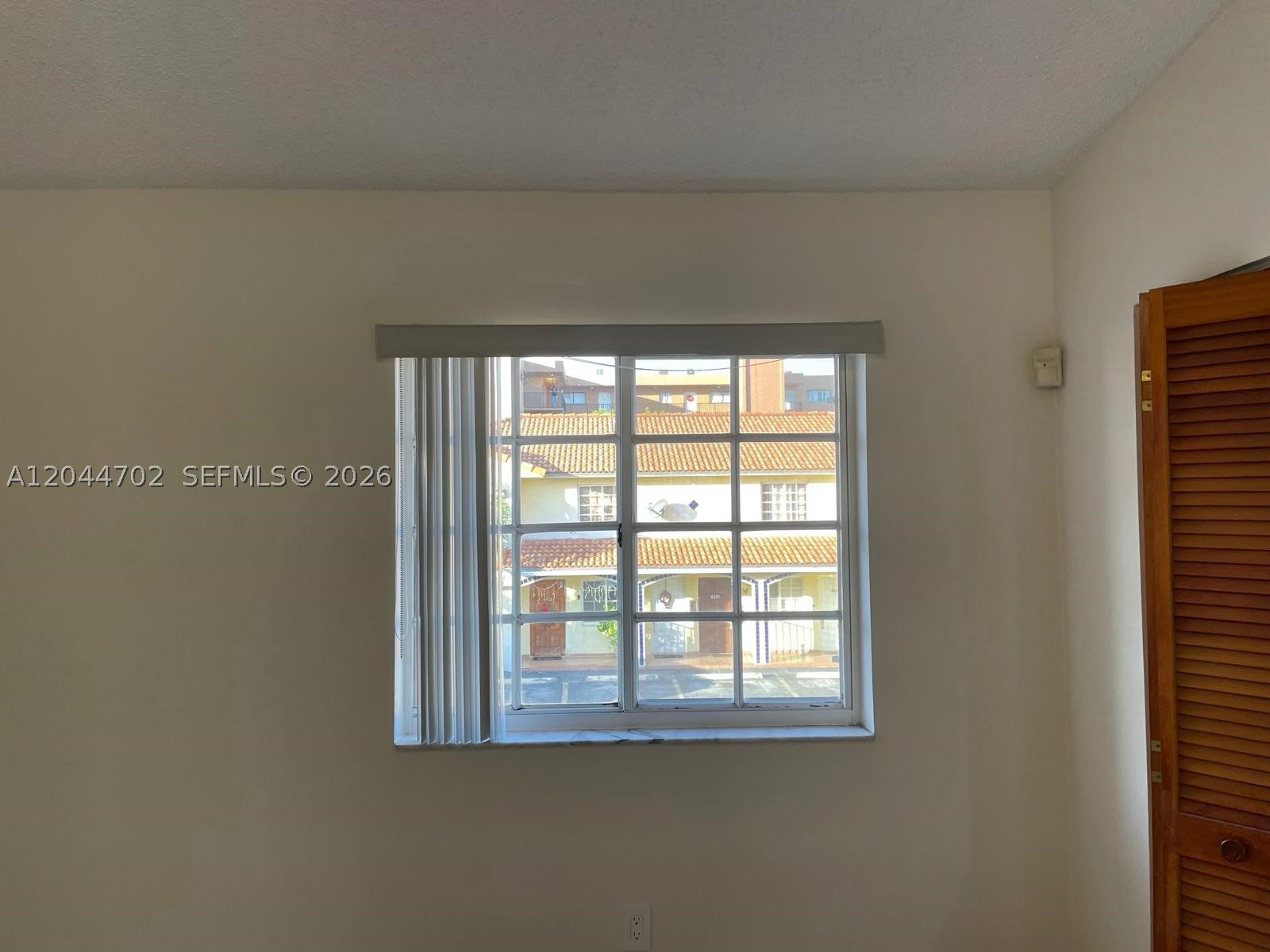 10101 W Okeechobee Rd #5202, Hialeah Gardens FL 33016