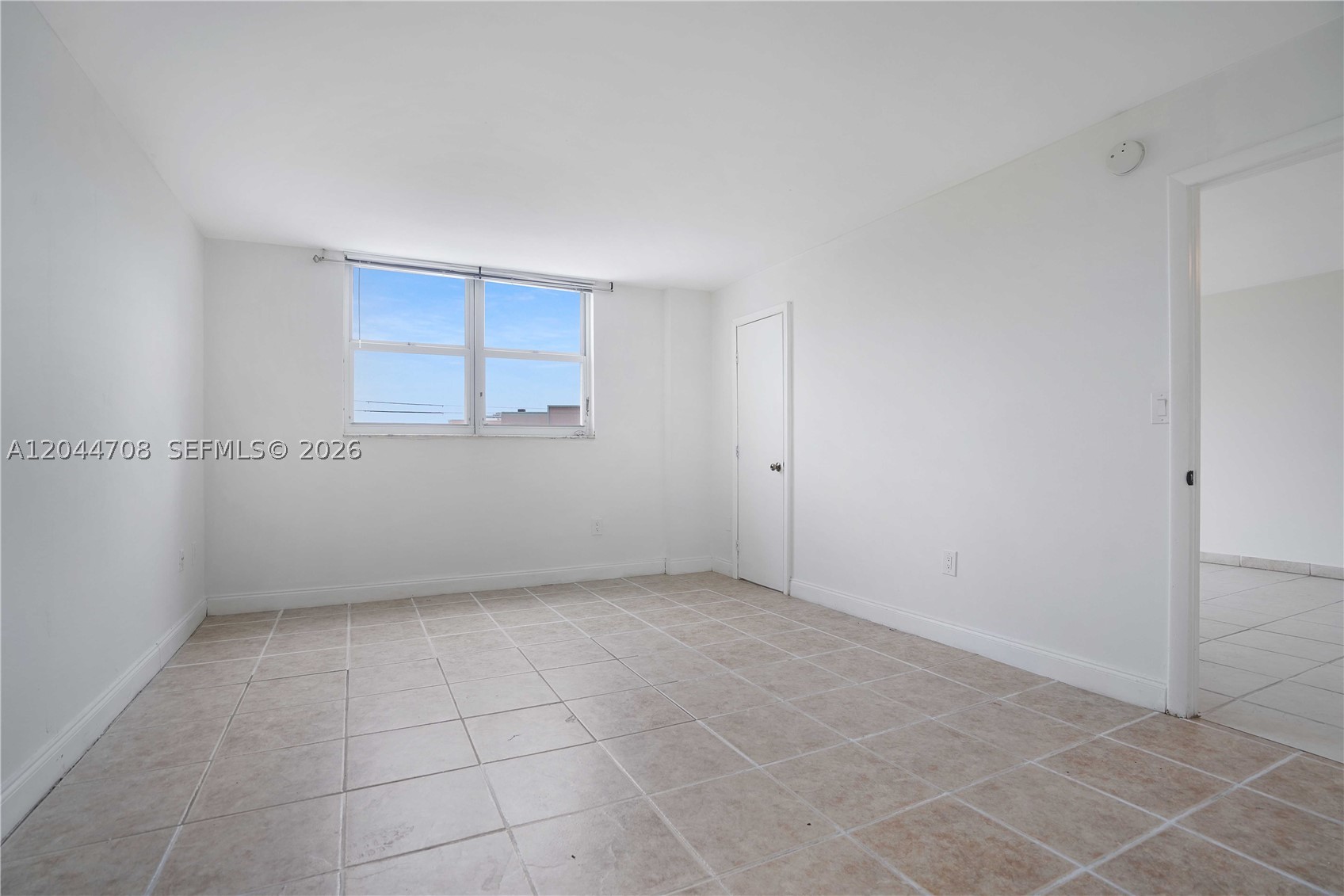 6900 Bay Dr #3H, Miami Beach FL 33141