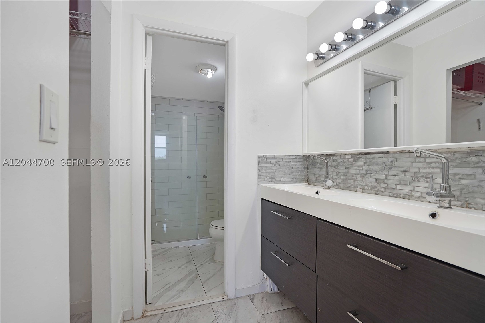 6900 Bay Dr #3H, Miami Beach FL 33141