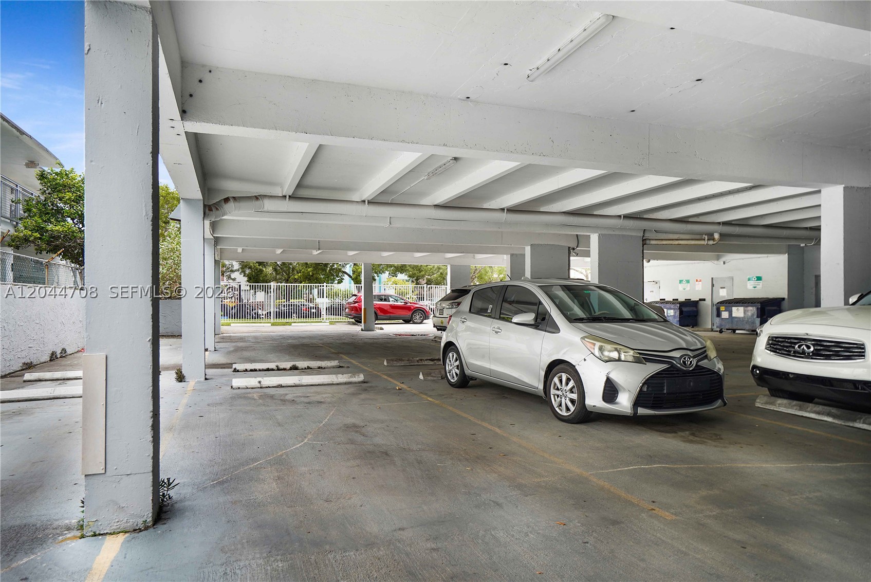 6900 Bay Dr #3H, Miami Beach FL 33141