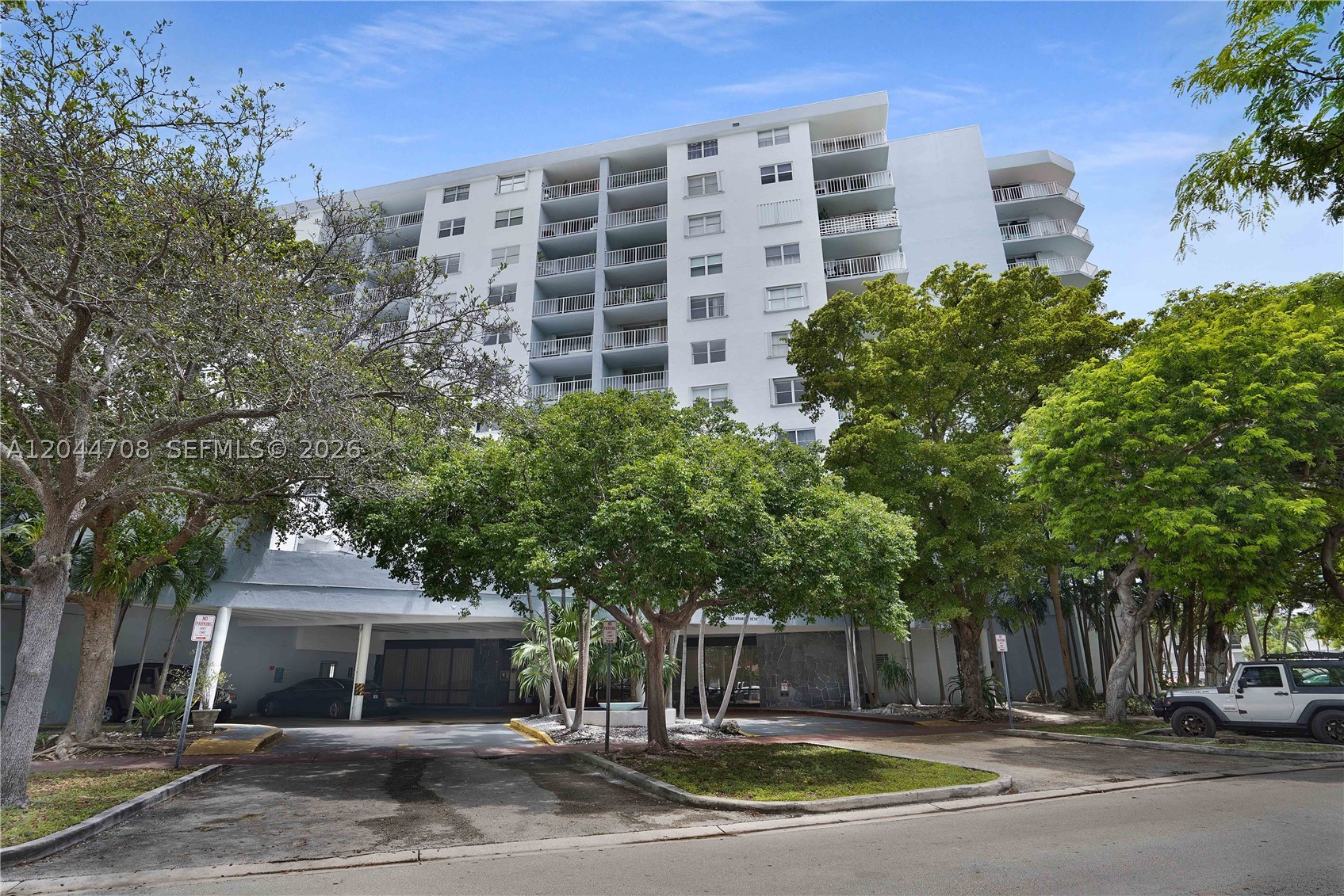 6900 Bay Dr #3H, Miami Beach FL 33141