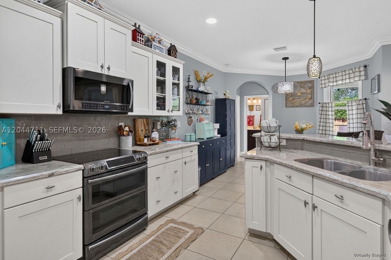 2135 NW 14th Ter, Homestead FL 33030