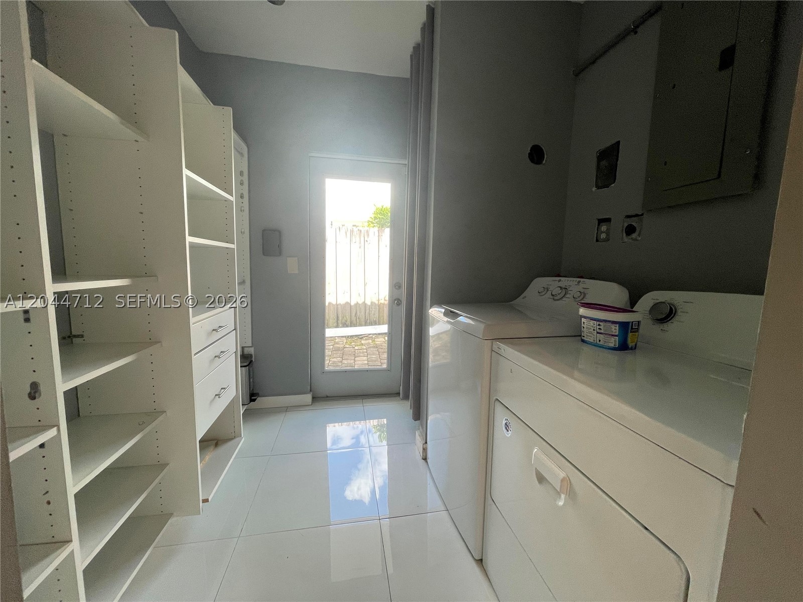 2115 Alamanda Dr, North Miami FL 33181