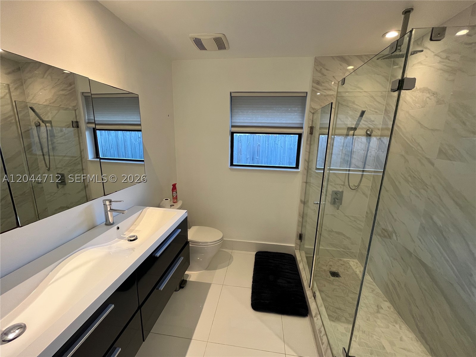 2115 Alamanda Dr, North Miami FL 33181