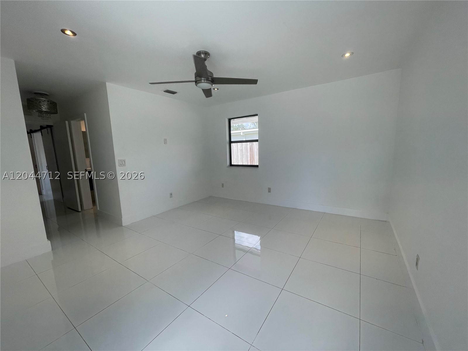 2115 Alamanda Dr, North Miami FL 33181
