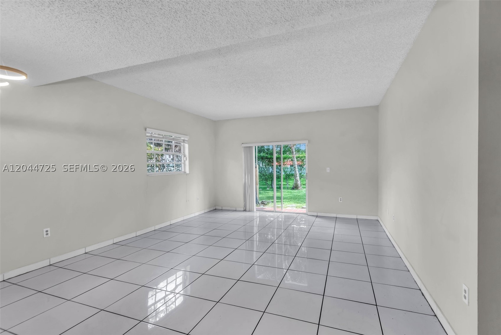 10018 Hammocks Blvd #101-5, Miami FL 33196
