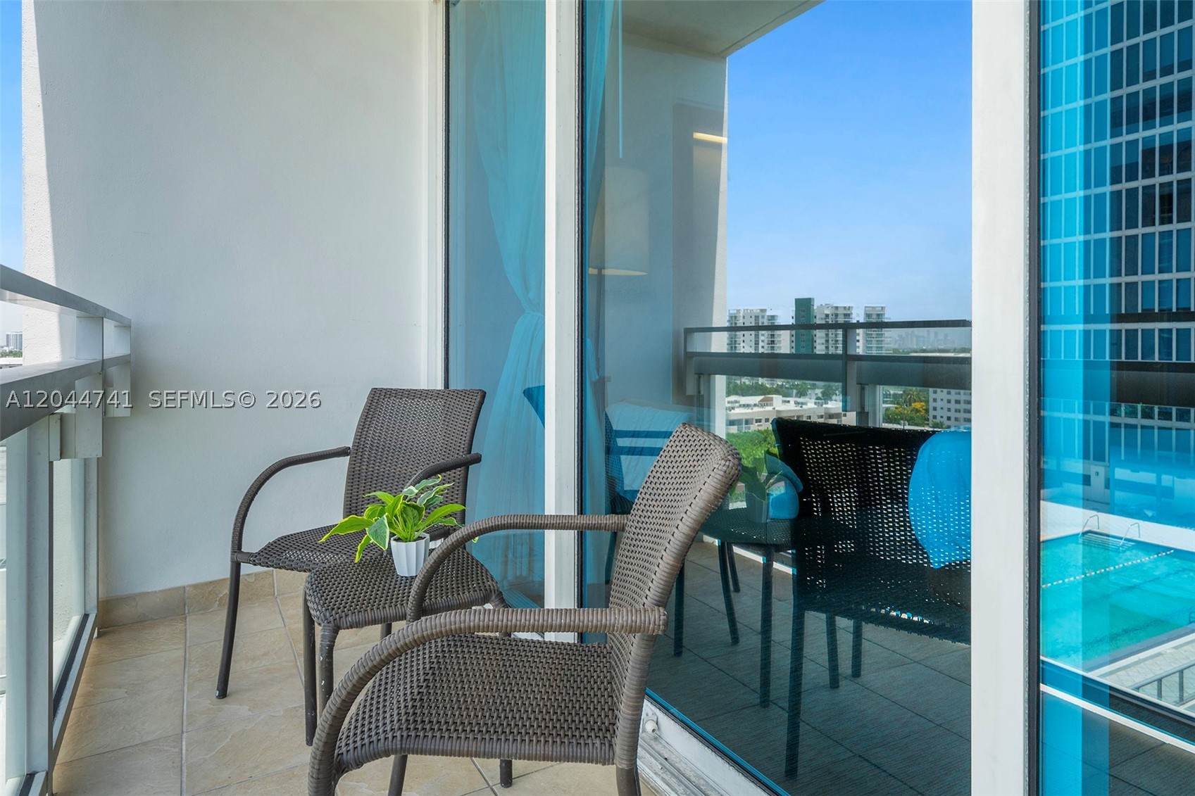 Miami Beach FL 33141 - A12044741