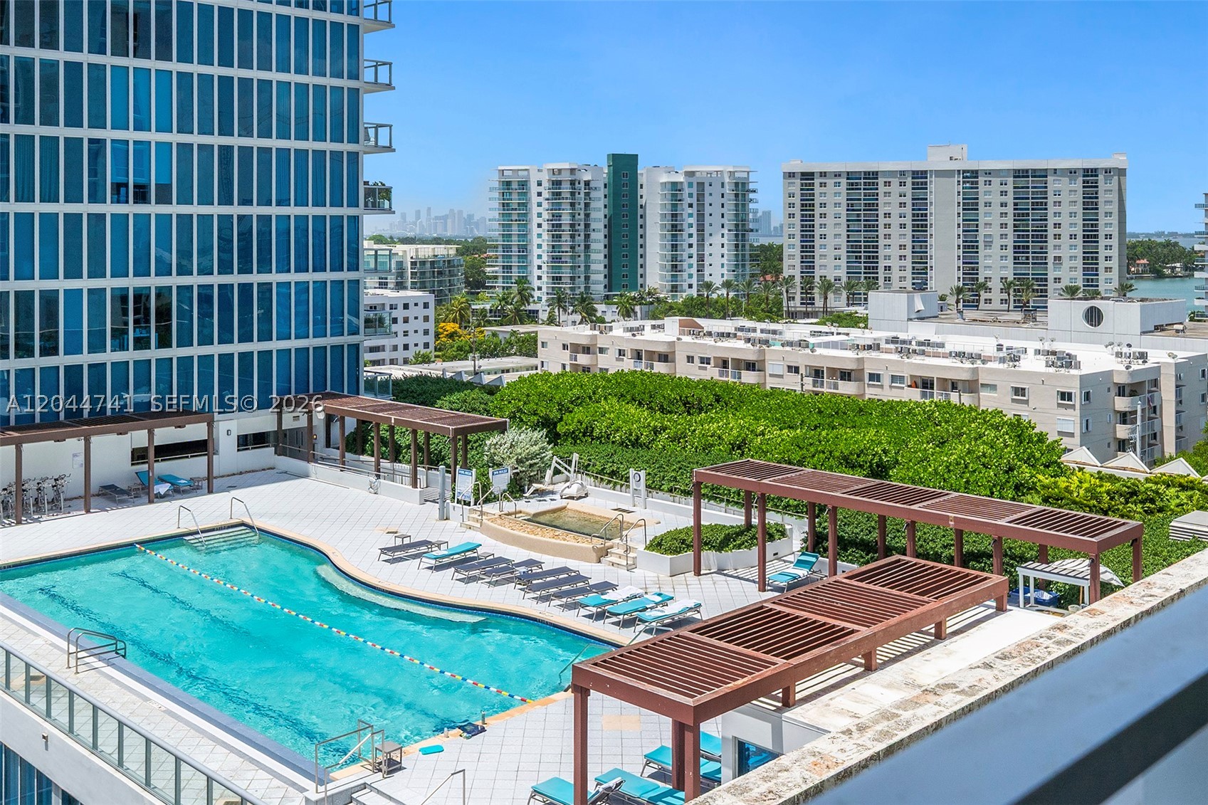 Miami Beach FL 33141 - A12044741