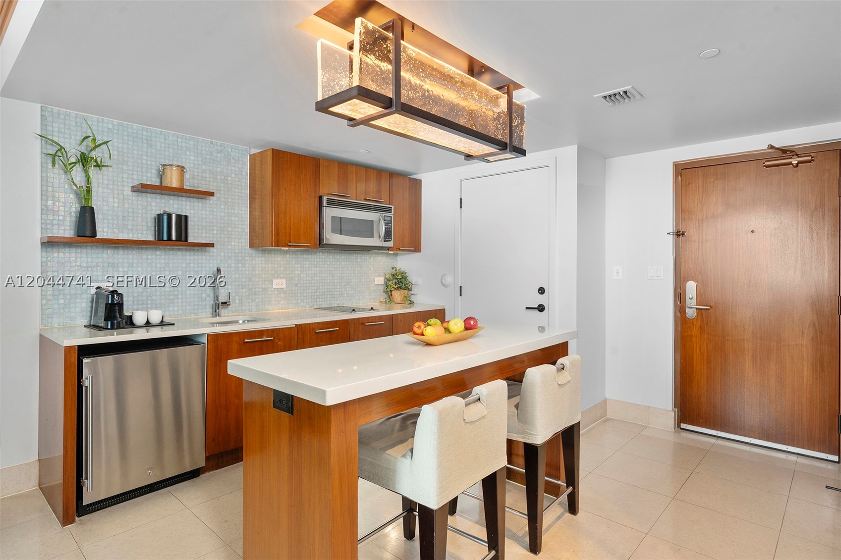 Miami Beach FL 33141 - A12044741