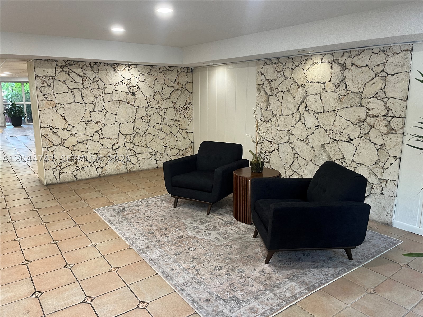 1205 Mariposa Ave #212, Coral Gables FL 33146