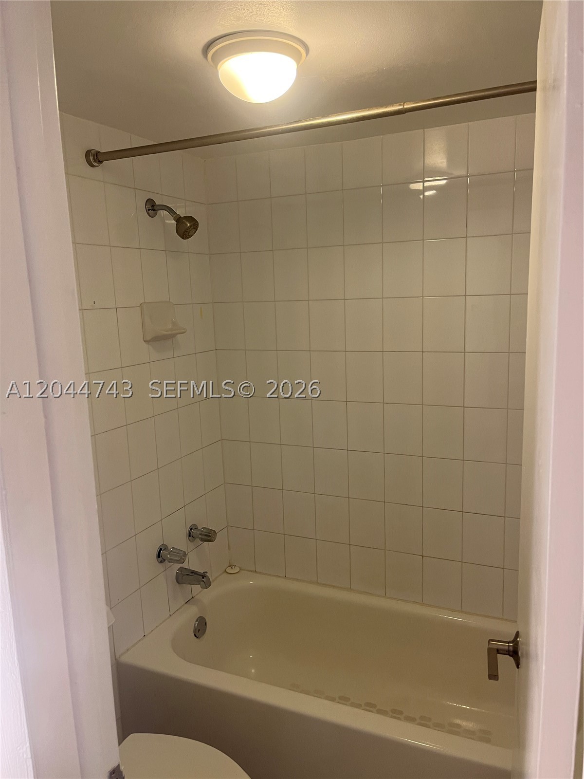 1205 Mariposa Ave #212, Coral Gables FL 33146