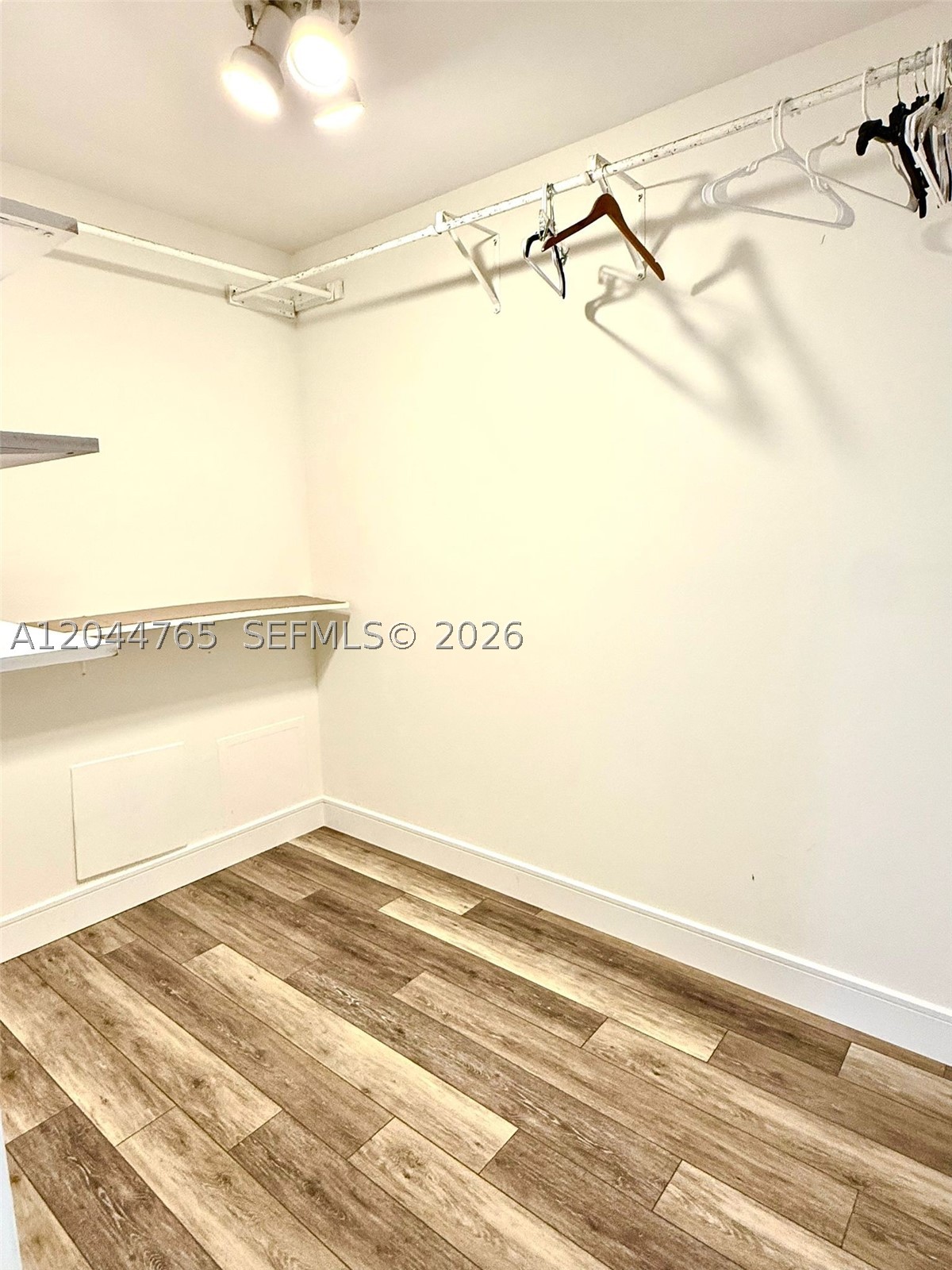 1705 Whitehall Dr #403, Davie FL 33324