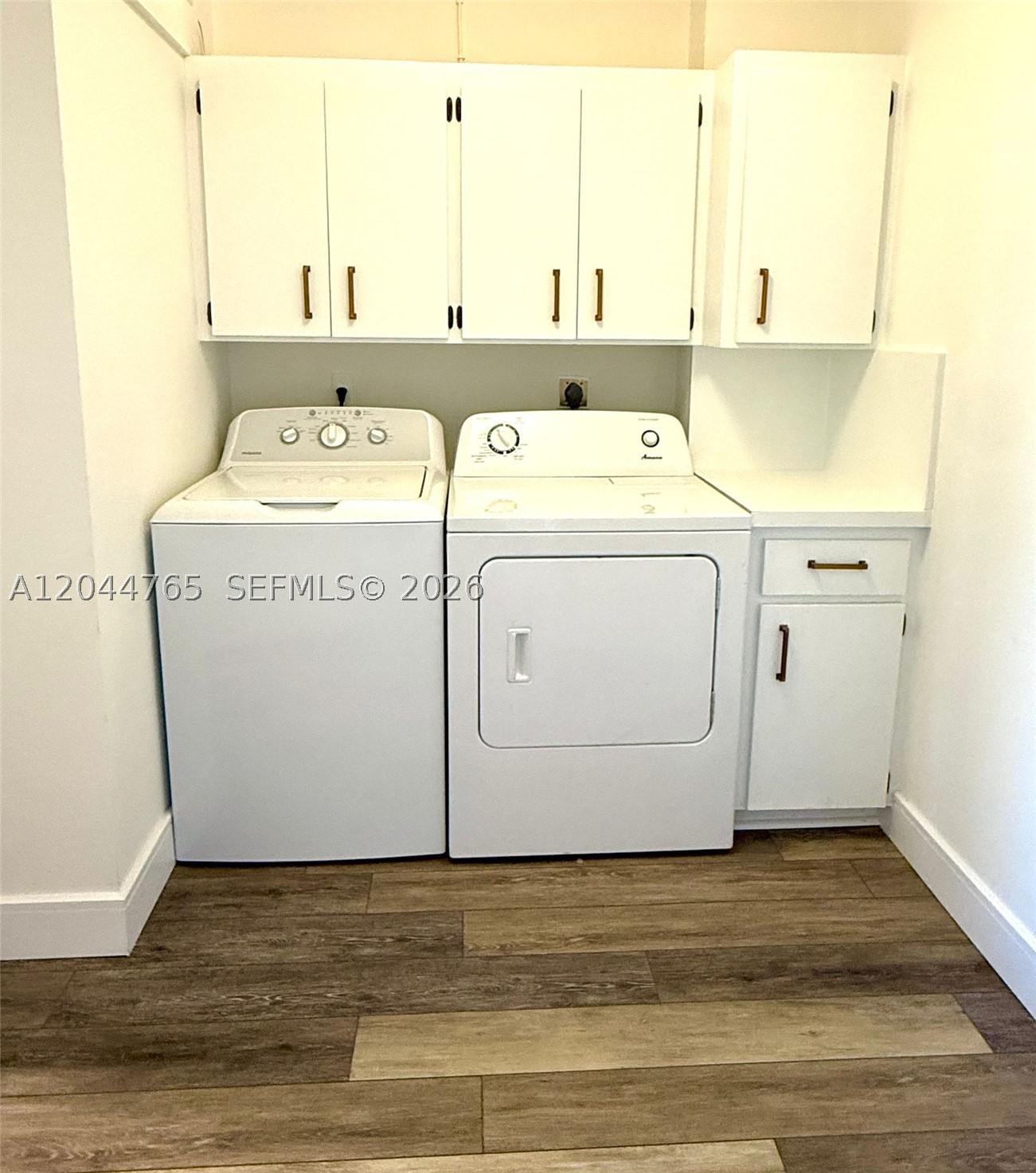 1705 Whitehall Dr #403, Davie FL 33324