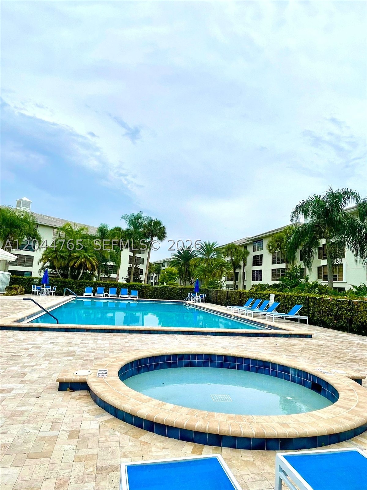 1705 Whitehall Dr #403, Davie FL 33324